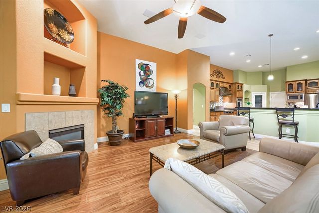 6831 Rose River Falls Street, Las Vegas, NV 89131