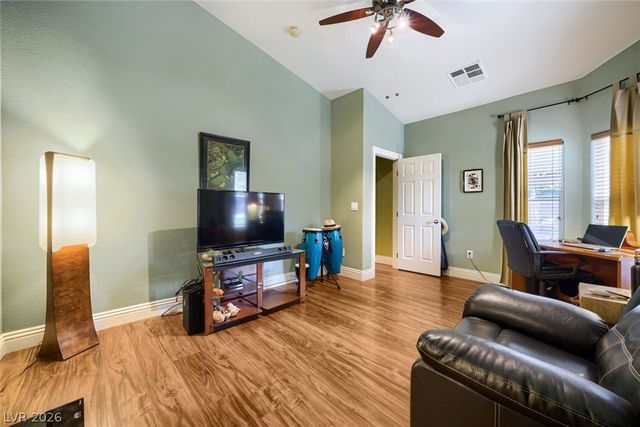 6831 Rose River Falls Street, Las Vegas, NV 89131
