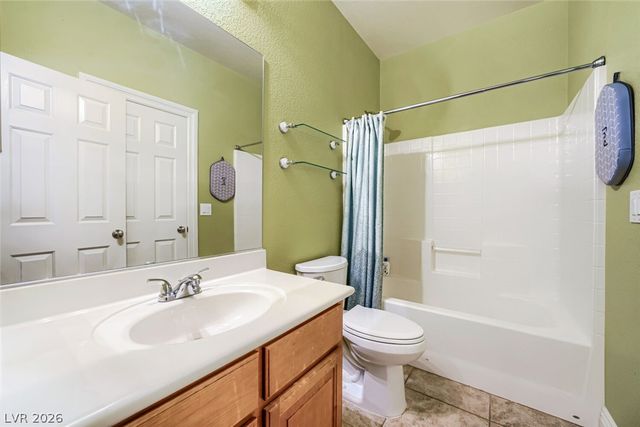 6831 Rose River Falls Street, Las Vegas, NV 89131
