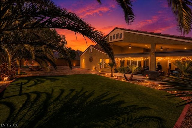 6831 Rose River Falls Street, Las Vegas, NV 89131