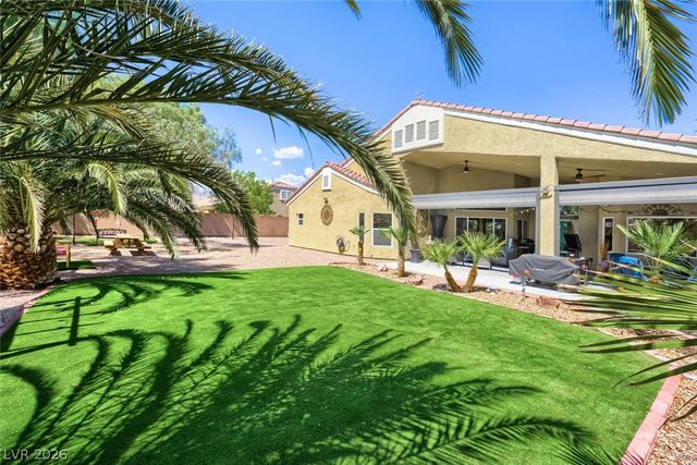 6831 Rose River Falls Street, Las Vegas, NV 89131