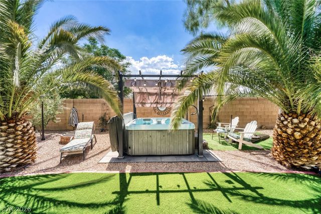6831 Rose River Falls Street, Las Vegas, NV 89131