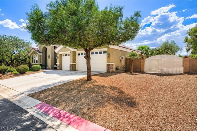6831 Rose River Falls Street, Las Vegas, NV 89131
