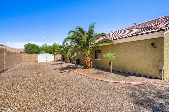 6831 Rose River Falls Street, Las Vegas, NV 89131