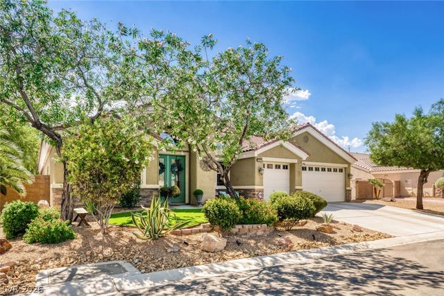 6831 Rose River Falls Street, Las Vegas, NV 89131