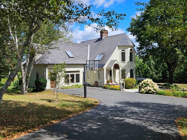 5 Hillwinds North, Brattleboro, VT 05301