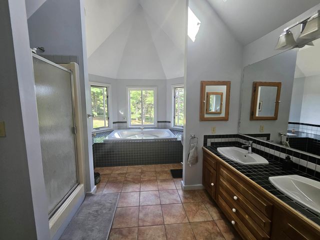 5 Hillwinds North, Brattleboro, VT 05301