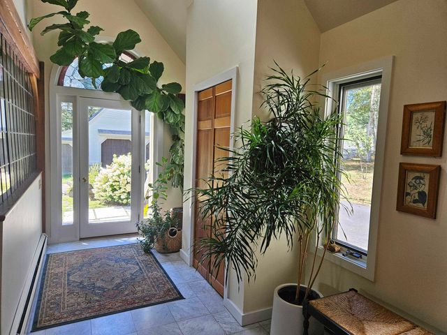 5 Hillwinds North, Brattleboro, VT 05301
