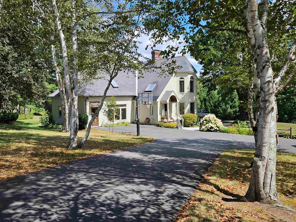 5 Hillwinds North, Brattleboro, VT 05301