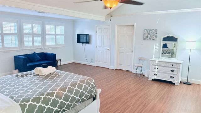 1802 Potomac Drive C, Houston, TX 77057