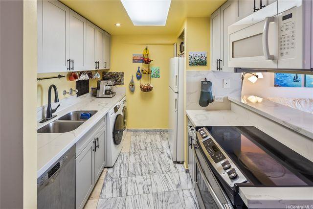 2333 Kapiolani Boulevard 1607, Honolulu, HI 96826