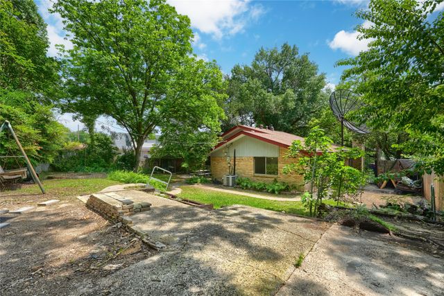 10615 Swallow Lane, Dallas, TX 75218