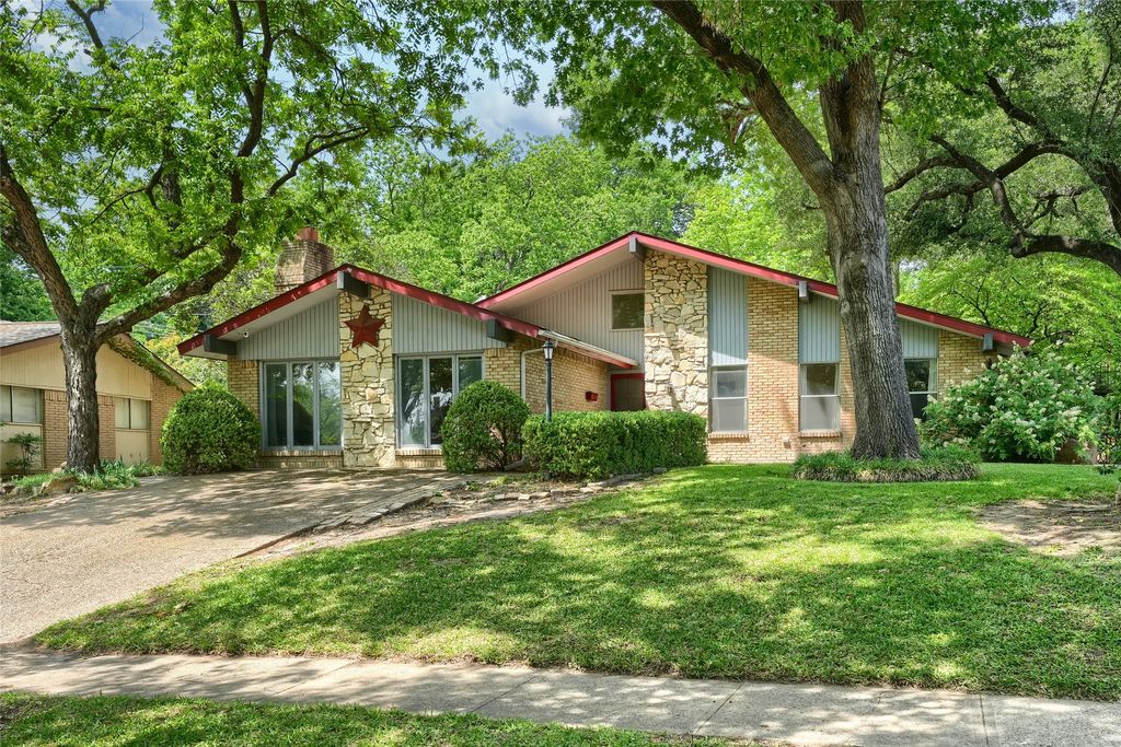 10615 Swallow Lane, Dallas, TX 75218