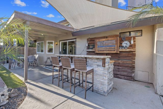 4211 W Nicholas Avenue, Visalia, CA 93291