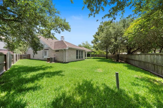 3506 Miraglen Drive, Pearland, TX 77584