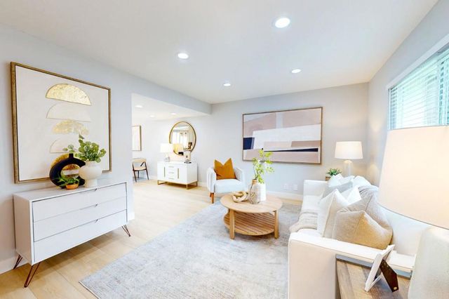 192 Oakbrook Circle, San Jose, CA 95139