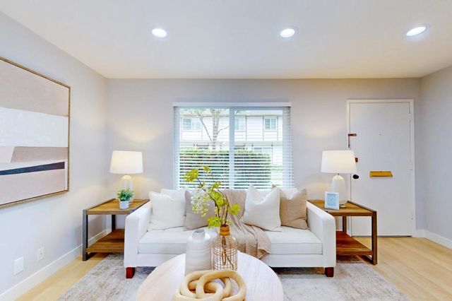 192 Oakbrook Circle, San Jose, CA 95139