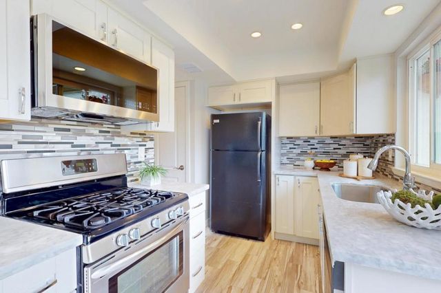 192 Oakbrook Circle, San Jose, CA 95139