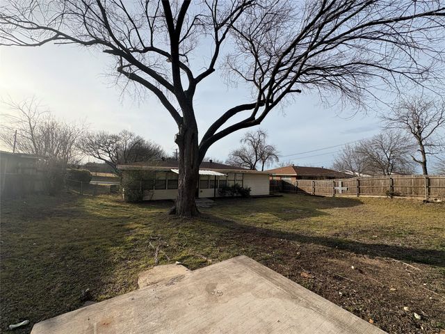 4108 Church Drive, Lake Worth, TX 76135