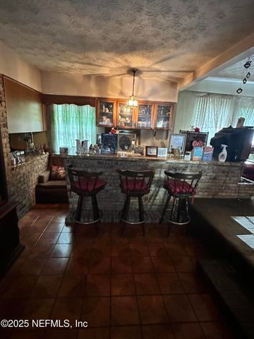 1410 LILA Avenue, Jacksonville, FL 32208