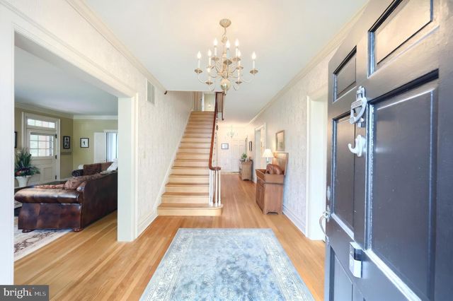 206 EICHELBERGER ST, Hanover, PA 17331