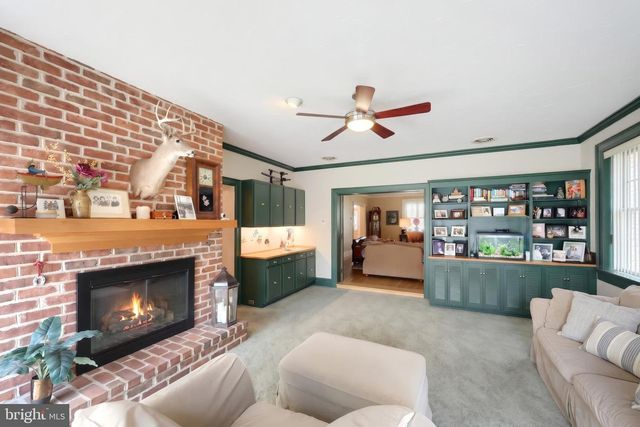 206 EICHELBERGER ST, Hanover, PA 17331