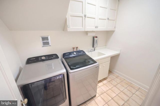 206 EICHELBERGER ST, Hanover, PA 17331
