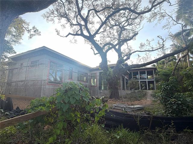 2100 MCCLELLAN PARKWAY, Sarasota, FL 34239