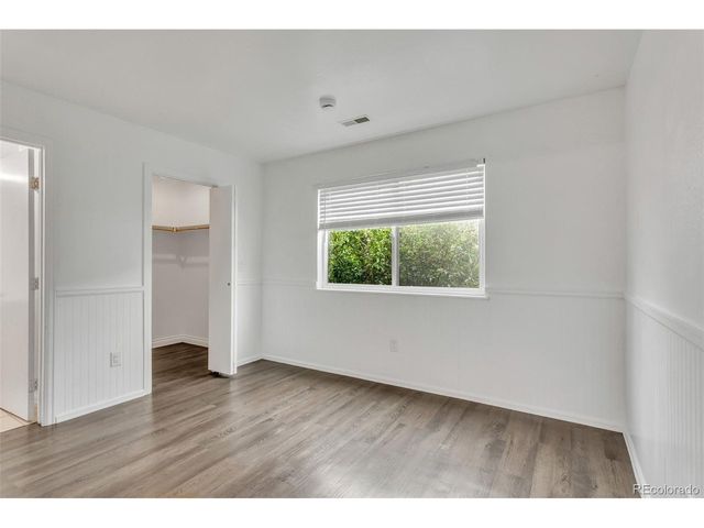 2277 S Buckley Rd 102, Aurora, CO 80013