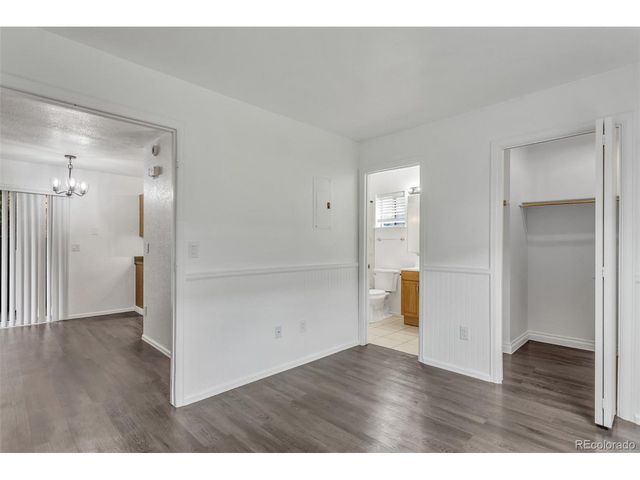 2277 S Buckley Rd 102, Aurora, CO 80013