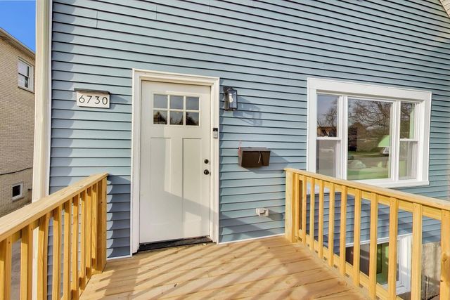 6730 W Dakin Street, Chicago, IL 60634