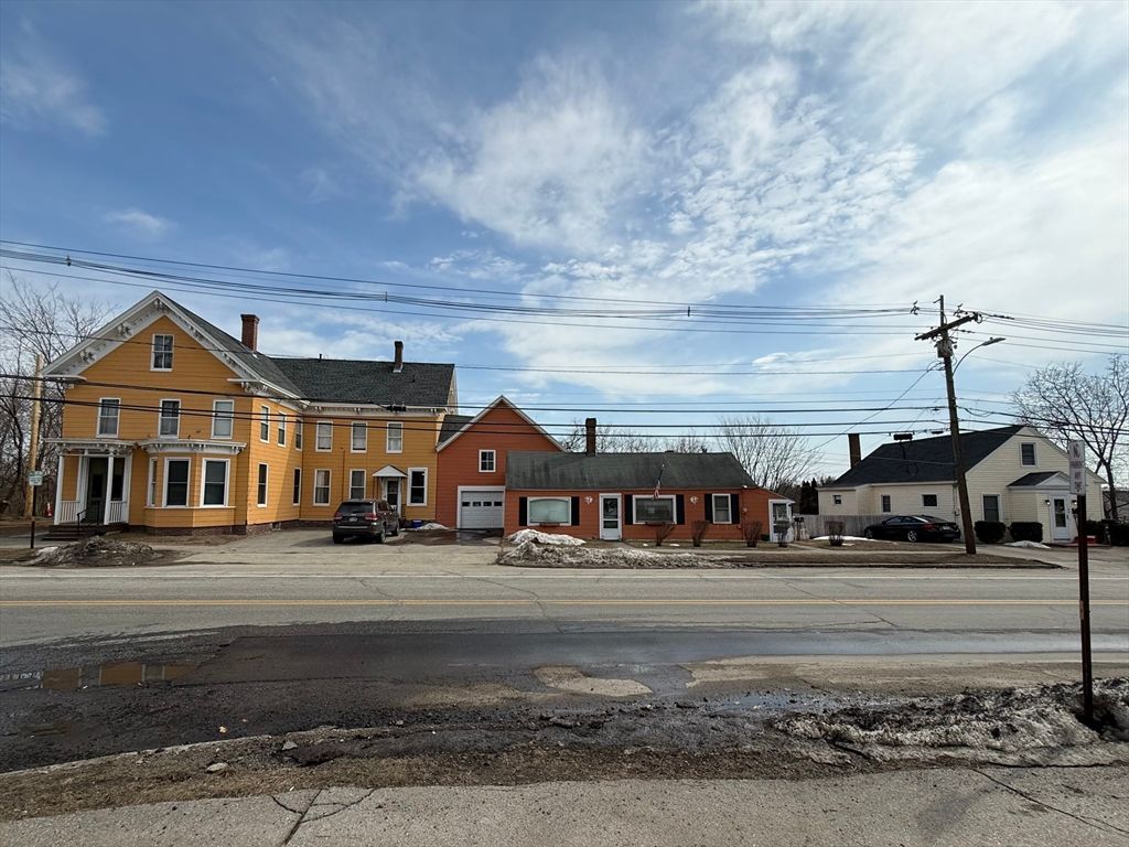 273-279 S Main St, Concord, NH 03301