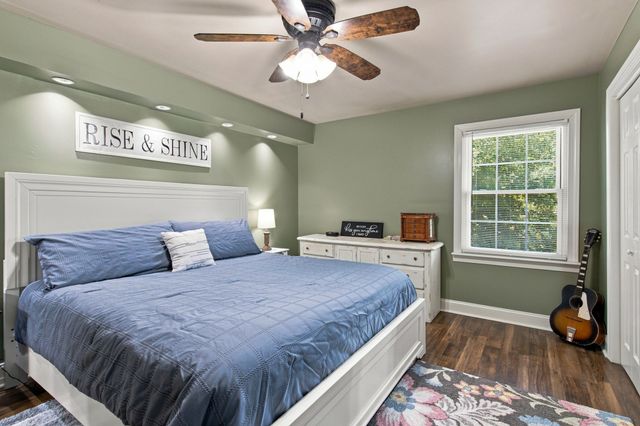 1214 Rainbow Cir, Westmoreland, TN 37186