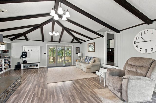 1214 Rainbow Cir, Westmoreland, TN 37186