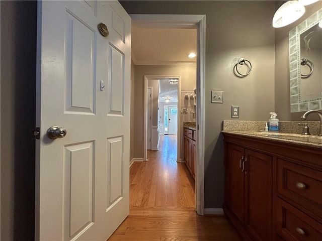 461 Berrypatch SE Lane, Marietta, GA 30067