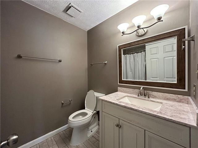 461 Berrypatch SE Lane, Marietta, GA 30067