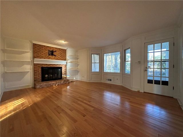 461 Berrypatch SE Lane, Marietta, GA 30067