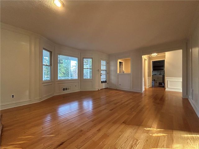 461 Berrypatch SE Lane, Marietta, GA 30067