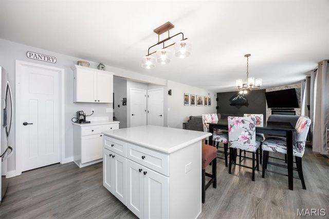 3521 Chippewa Drive, Belleville, IL 62221