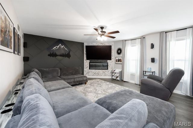 3521 Chippewa Drive, Belleville, IL 62221