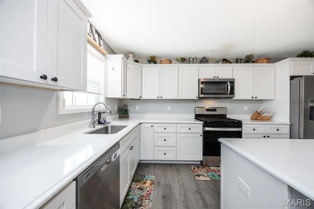 3521 Chippewa Drive, Belleville, IL 62221