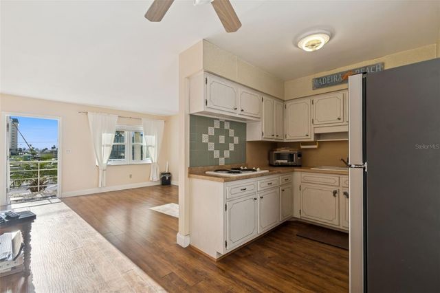 4565 DUHME ROAD 203, St Petersburg, FL 33708