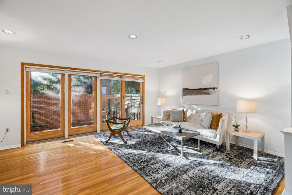 416 S PERTH ST, PHILADELPHIA, PA 19147 — exterior