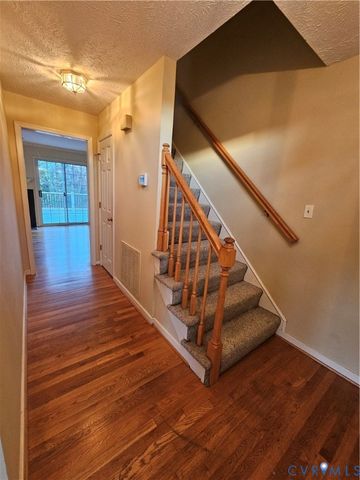 8002 Galaxie Cir, Henrico, VA 23228