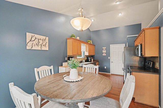 7513 Roxbury, Florence, KY 41042