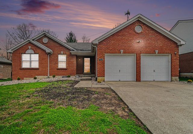 7513 Roxbury, Florence, KY 41042