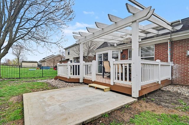 7513 Roxbury, Florence, KY 41042