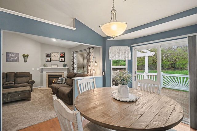 7513 Roxbury, Florence, KY 41042