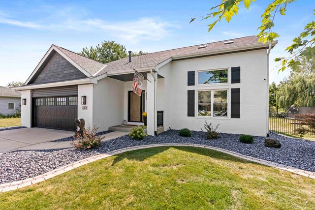 12025 Heron Lake Road, St. John, IN 46373