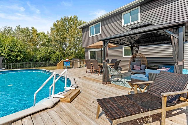 12025 Heron Lake Road, St. John, IN 46373